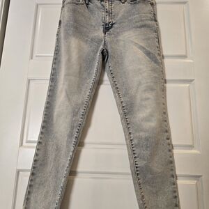 Stylish Light Gray Women's Skinny Jeans